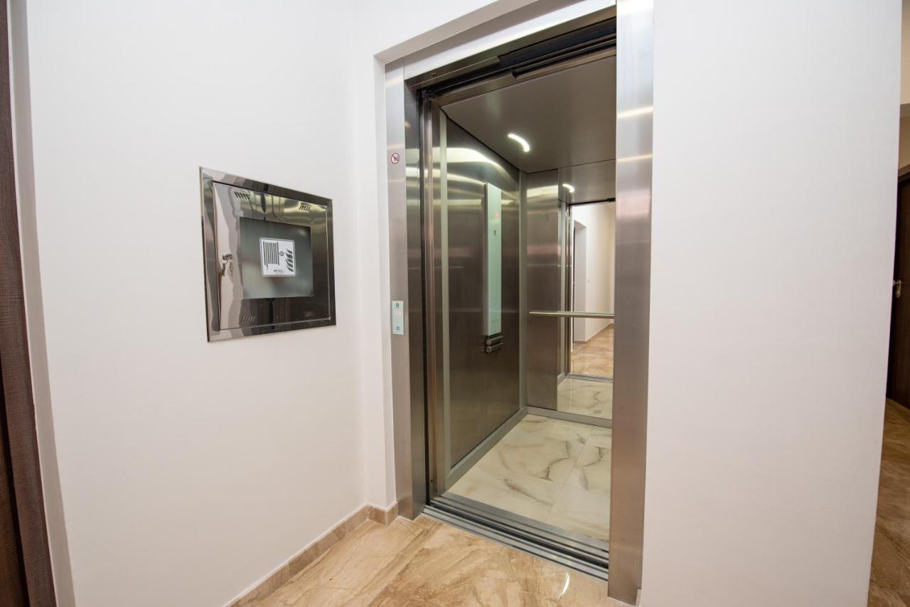 Apartment Katicic Сплит Екстериор снимка