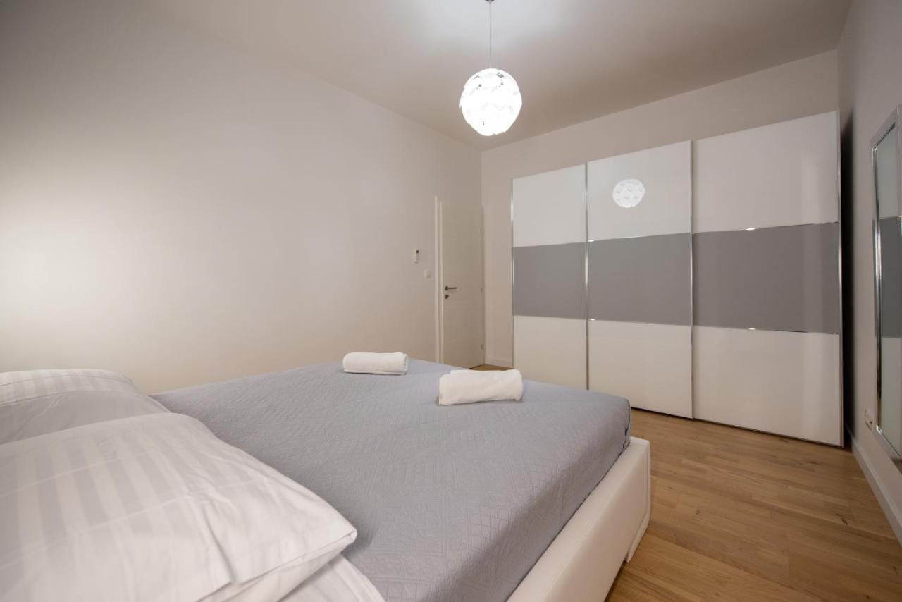 Apartment Katicic Сплит Екстериор снимка
