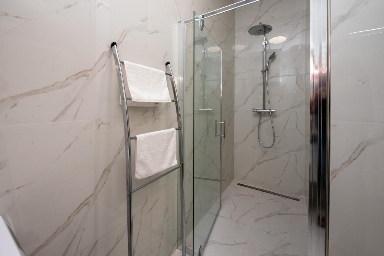 Apartment Katicic Сплит Екстериор снимка