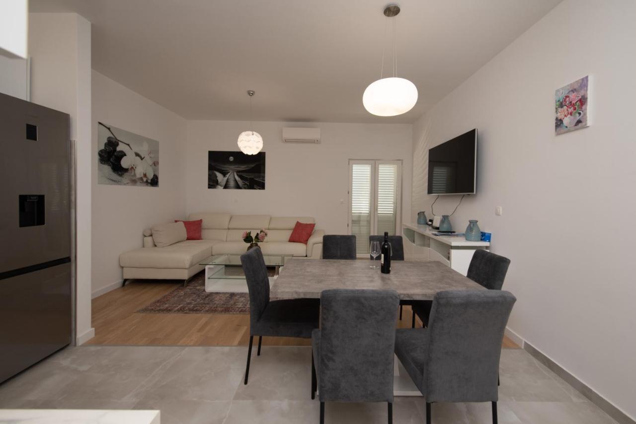 Apartment Katicic Сплит Екстериор снимка
