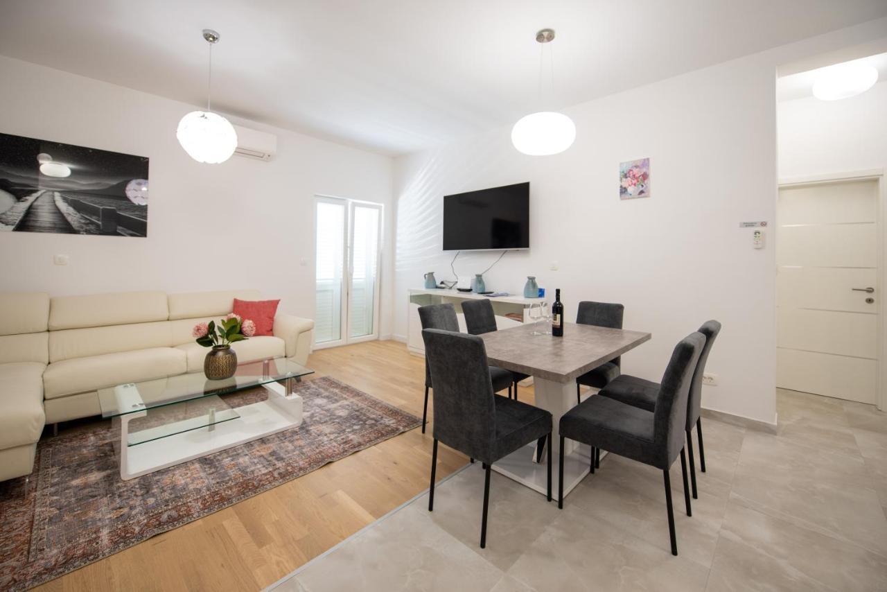 Apartment Katicic Сплит Екстериор снимка