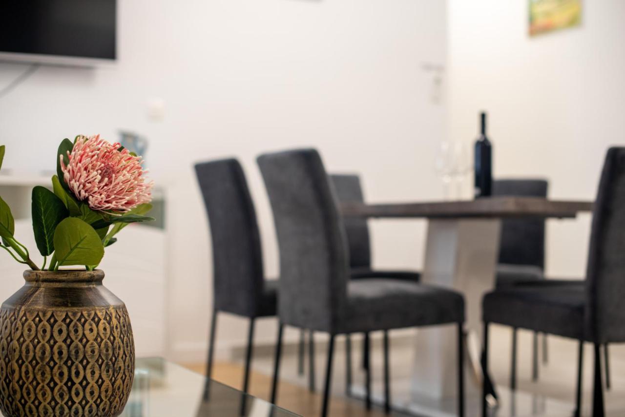 Apartment Katicic Сплит Екстериор снимка
